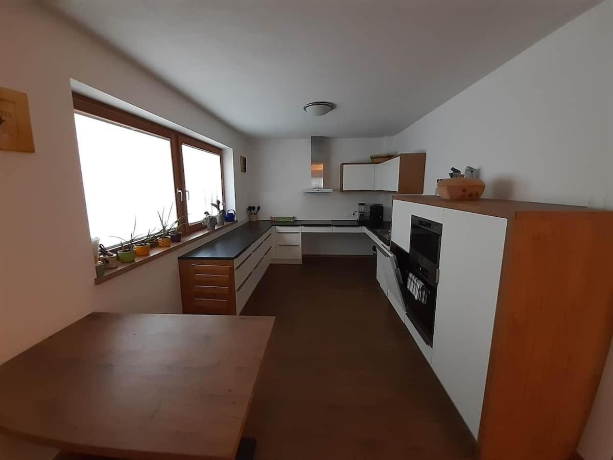 Grosszuegiges Apartment Georg Mayrhofen Barrierefrei Hollenzen Buitenkant foto