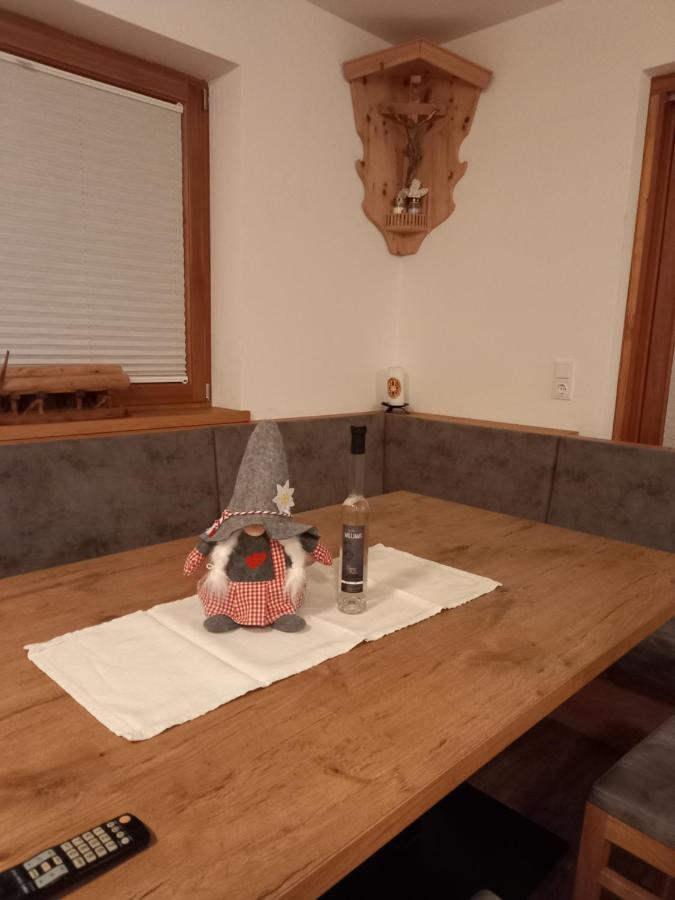 Grosszuegiges Apartment Georg Mayrhofen Barrierefrei Hollenzen Buitenkant foto